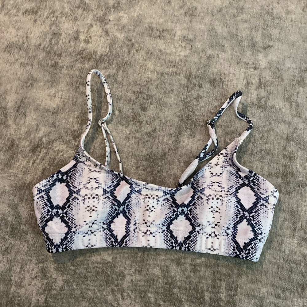 Shein snake skin bikini top. NWOT {1233}